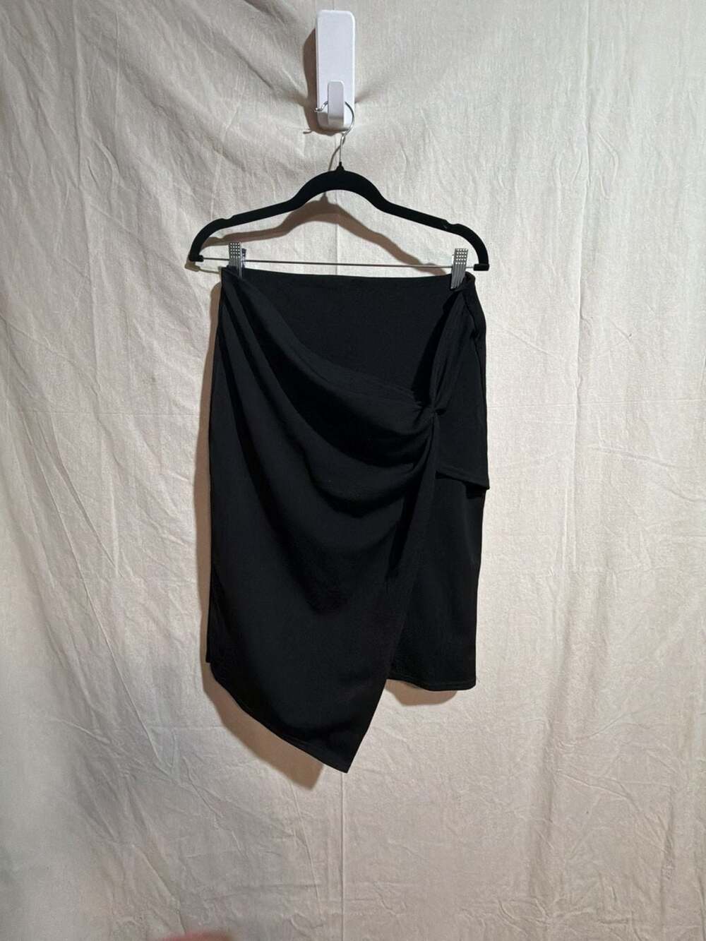 Kate Kasin Women's Black Knee Length Skirt Size L
